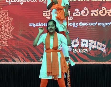 Ponnu Pili Nalike