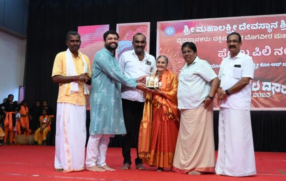 Ponnu Pili Nalike
